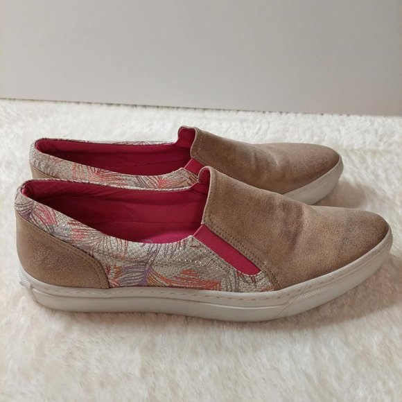 Chanii B. Zliks Gold Metallic Slip-On Sneakers - Size US 8 (Euro 39) - Picture 2 of 8